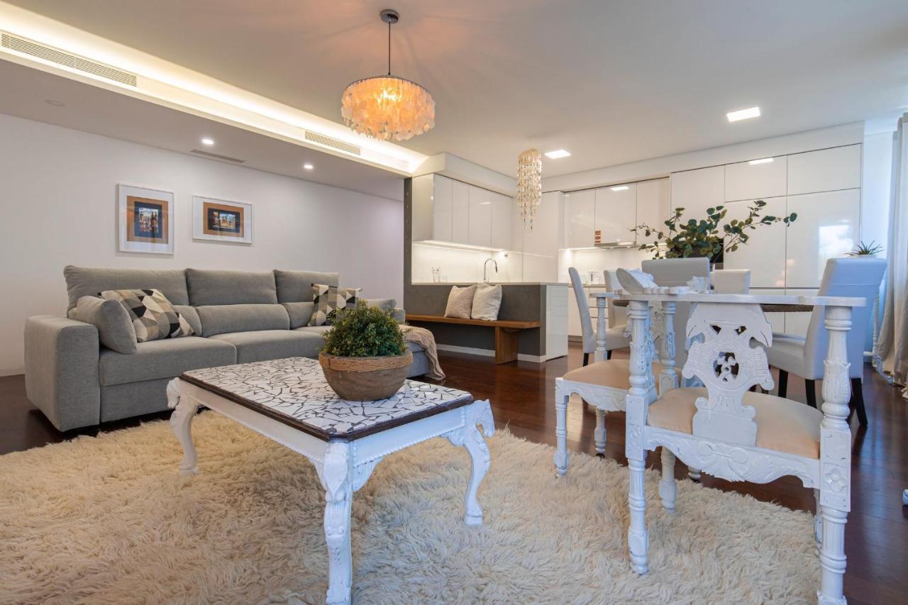 Touch Of Class 2Bdr Apartment By Lovelystay Cascais Eksteriør billede